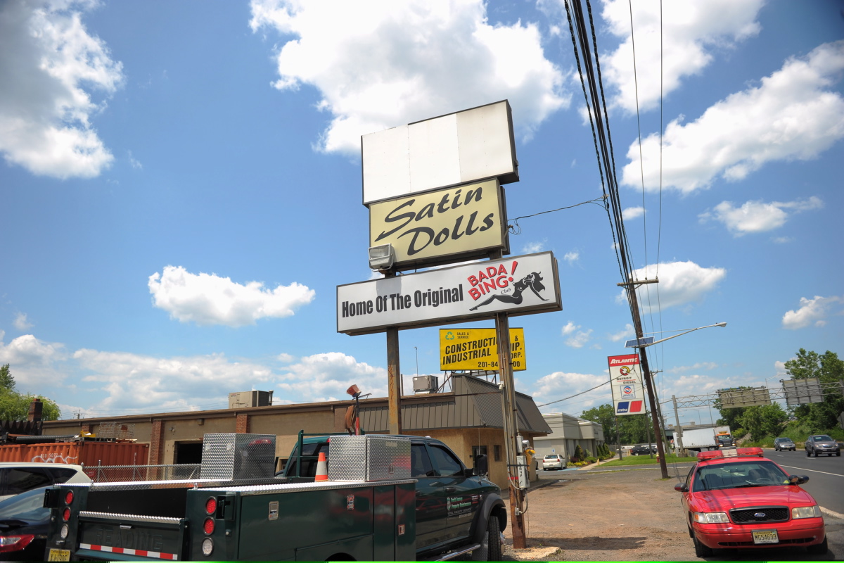 There was no faking authenticity when it came to the scenes at the strip club-turned-mob meeting place Bada Bing. While the rest of 